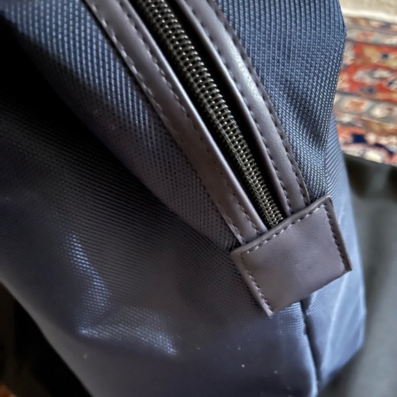 Armani Exchange bag - Picture 6 of 8